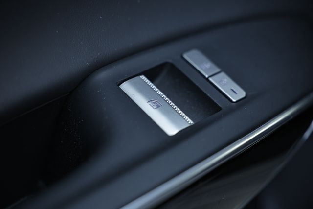 2025 Genesis GV70 2.5T photo 23