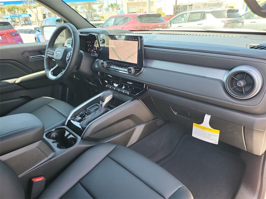 2025 Chevrolet Colorado Work Truck LT photo 18