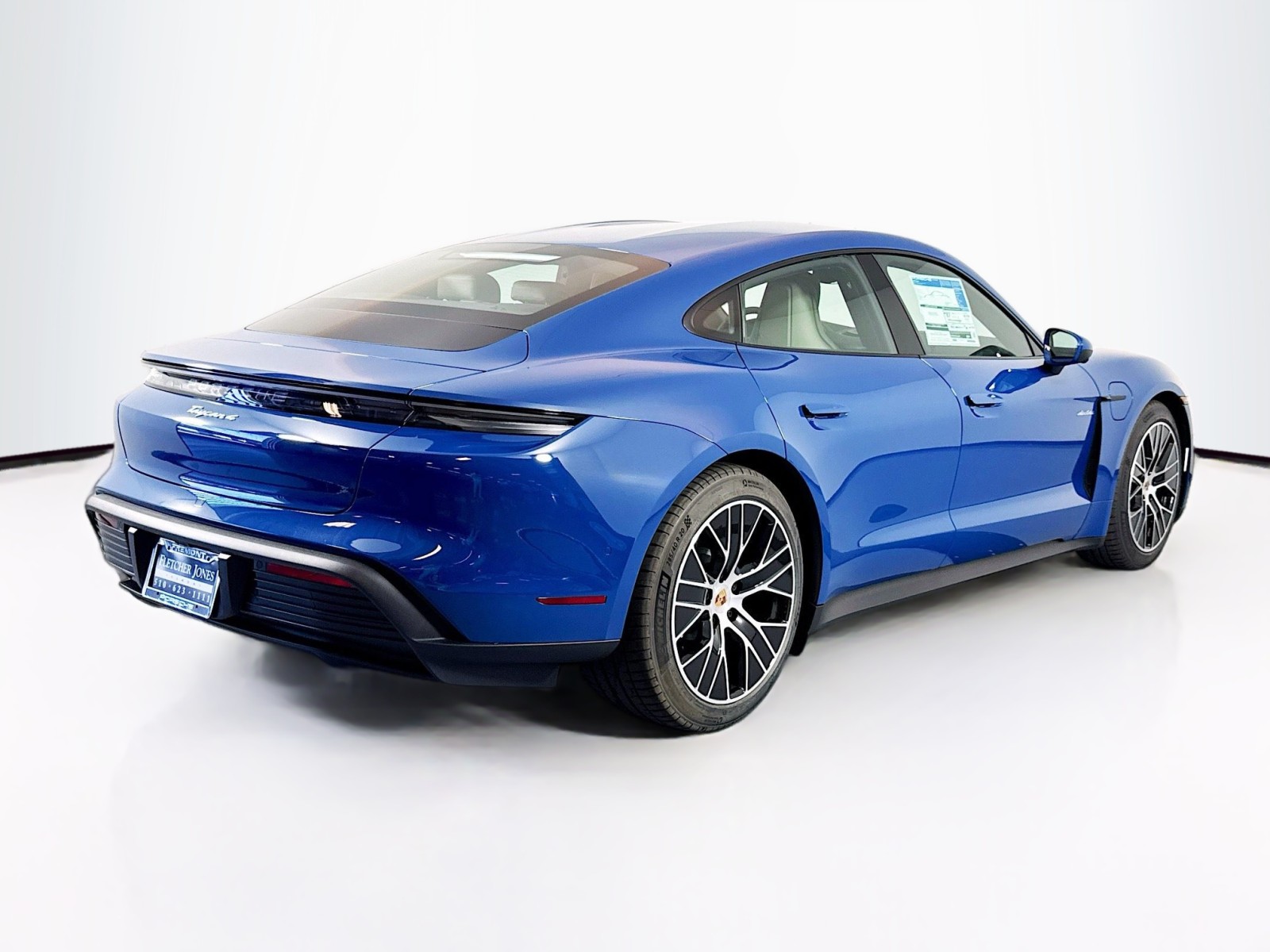 2025 Porsche Taycan 4 photo 9