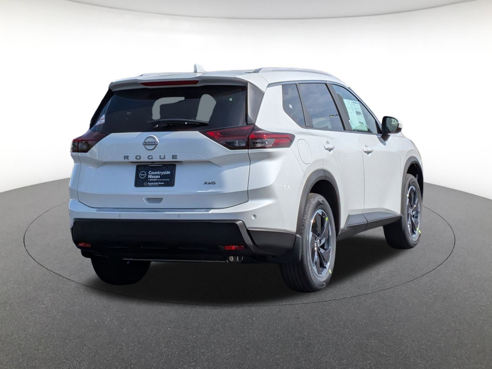 2026 Nissan Rogue SV photo 4