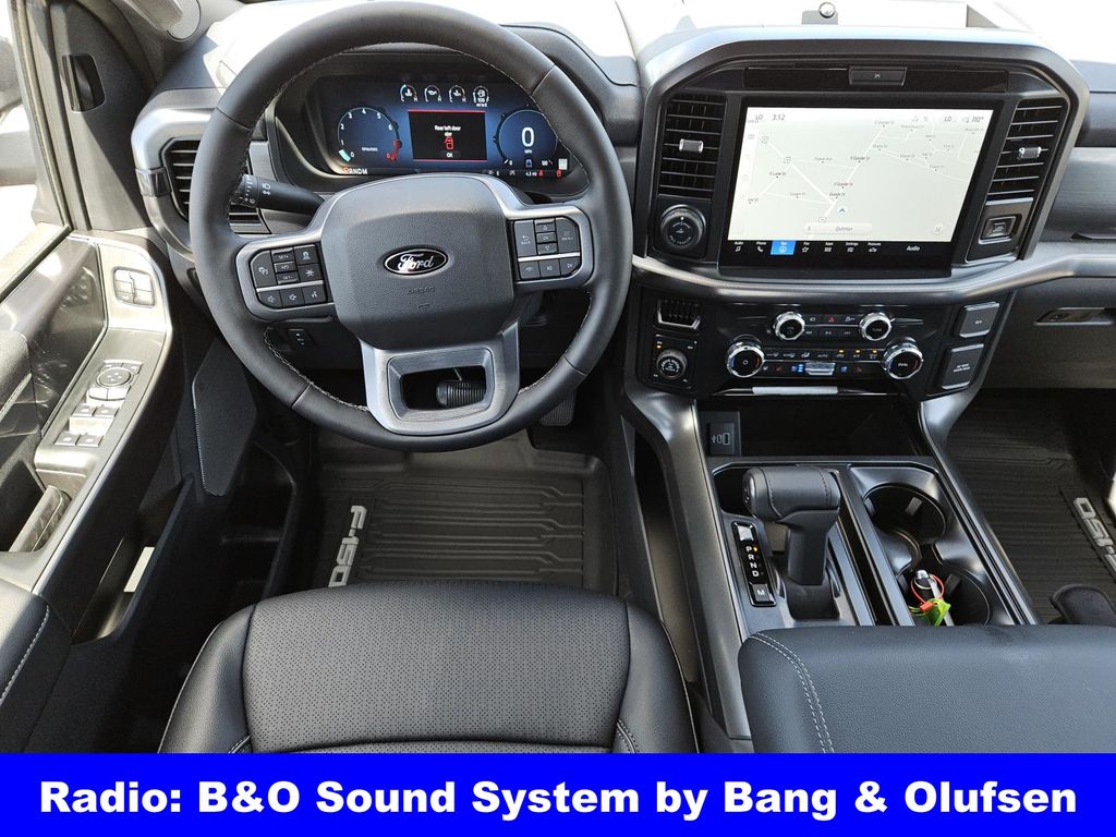 2025 Ford F-150 Lariat photo 4