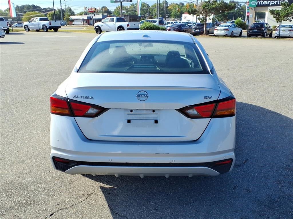 2023 Nissan Altima 2.5 SV photo 4