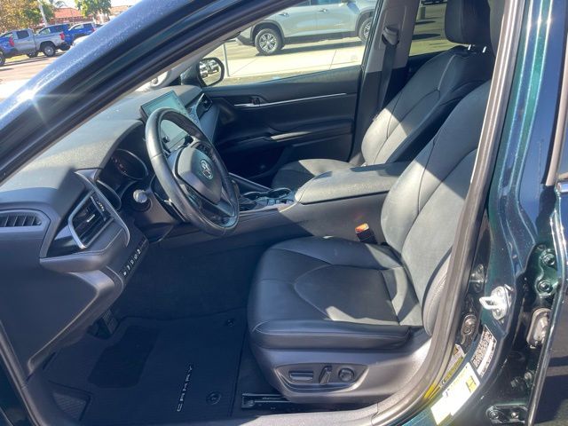 2021 Toyota Camry XSE V6 photo 9