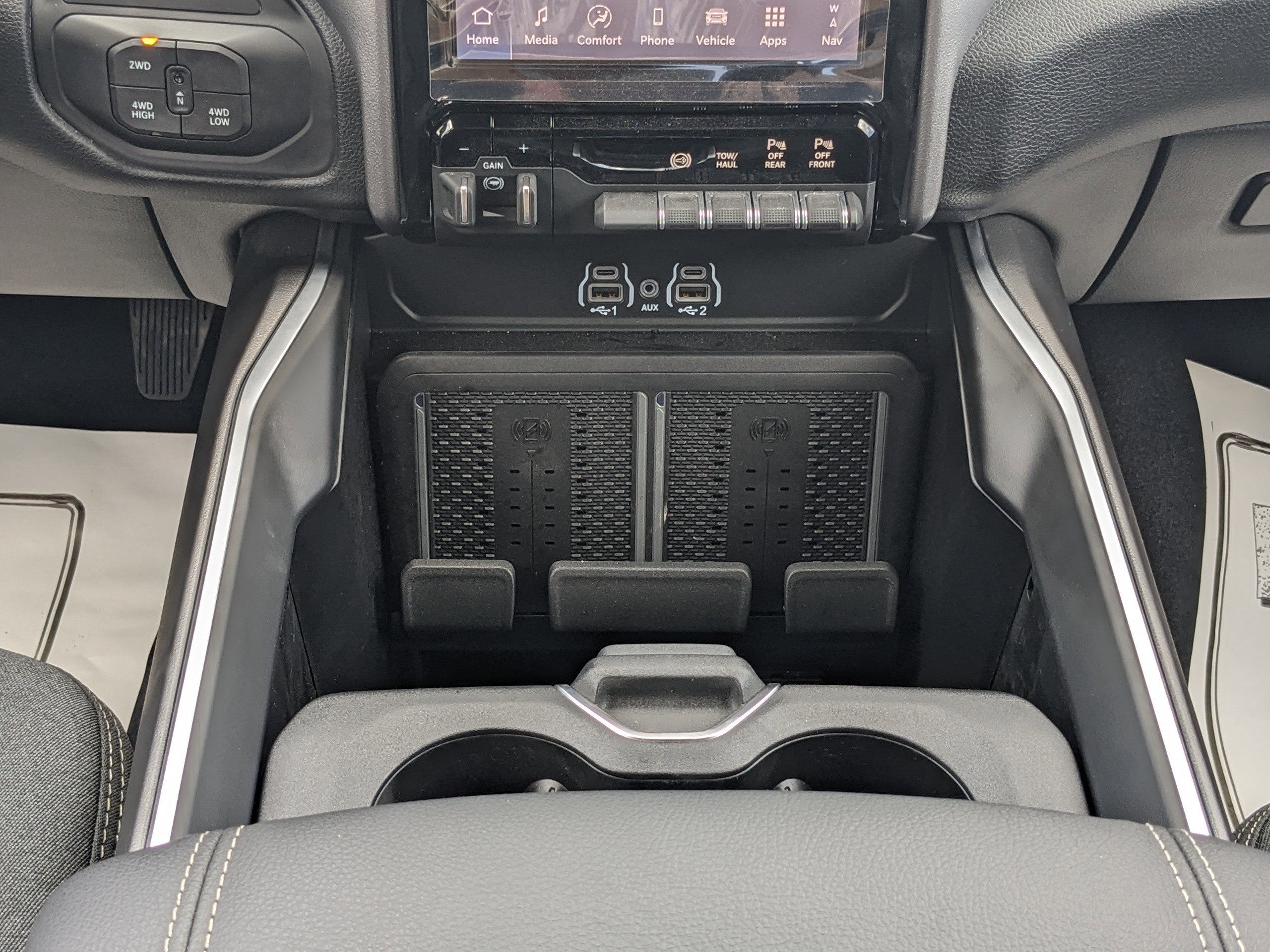 2025 Ram 2500 Big Horn photo 15