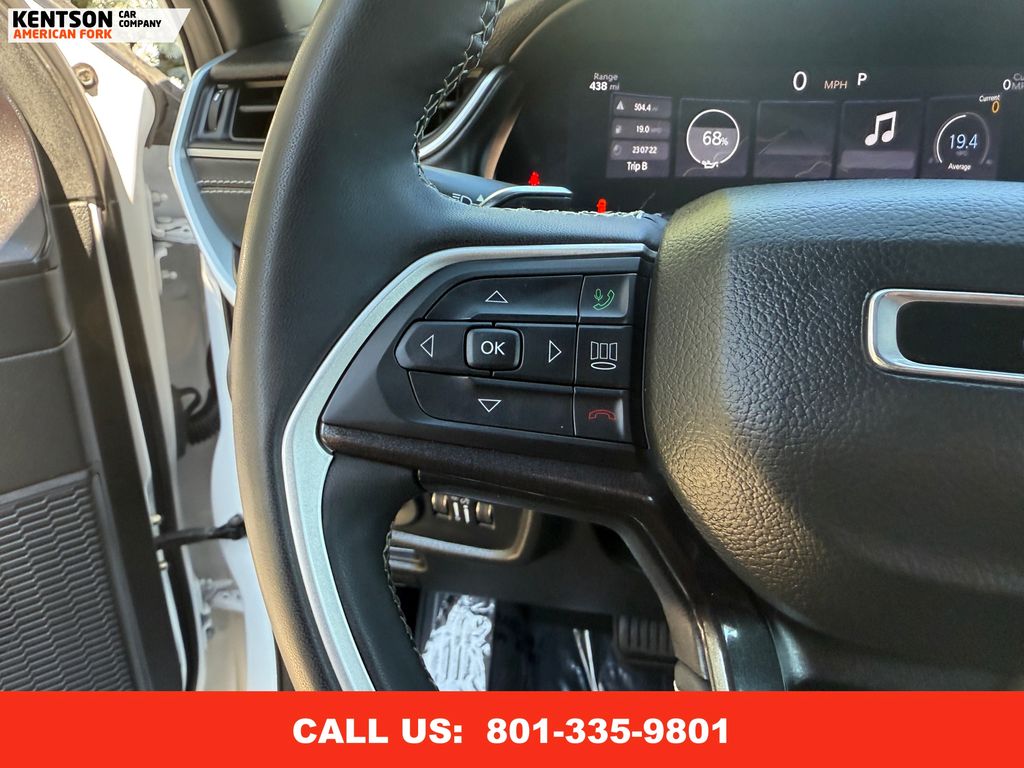 2023 Jeep Grand Cherokee Laredo Altitude photo 19