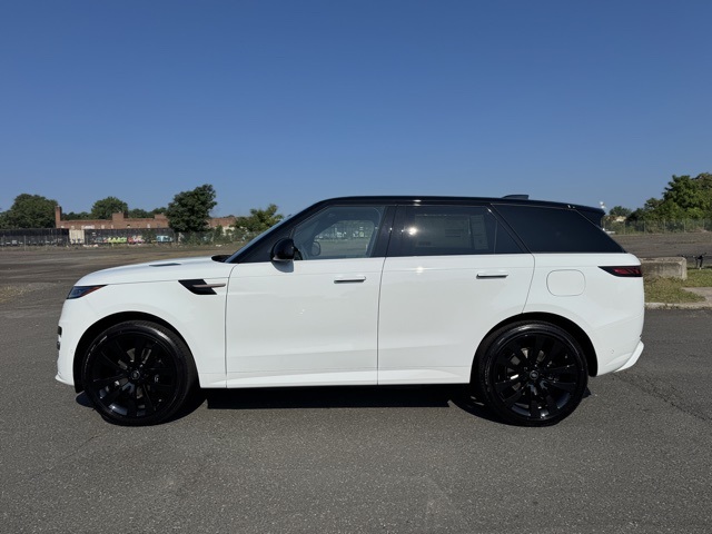 2025 Land Rover Range Rover Sport SE photo 2
