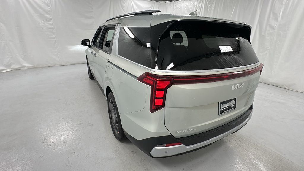 2026 Kia Carnival EX photo 5