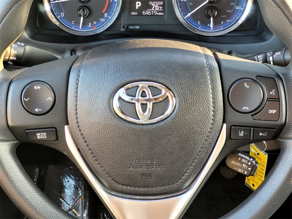 2018 Toyota Corolla L photo 23