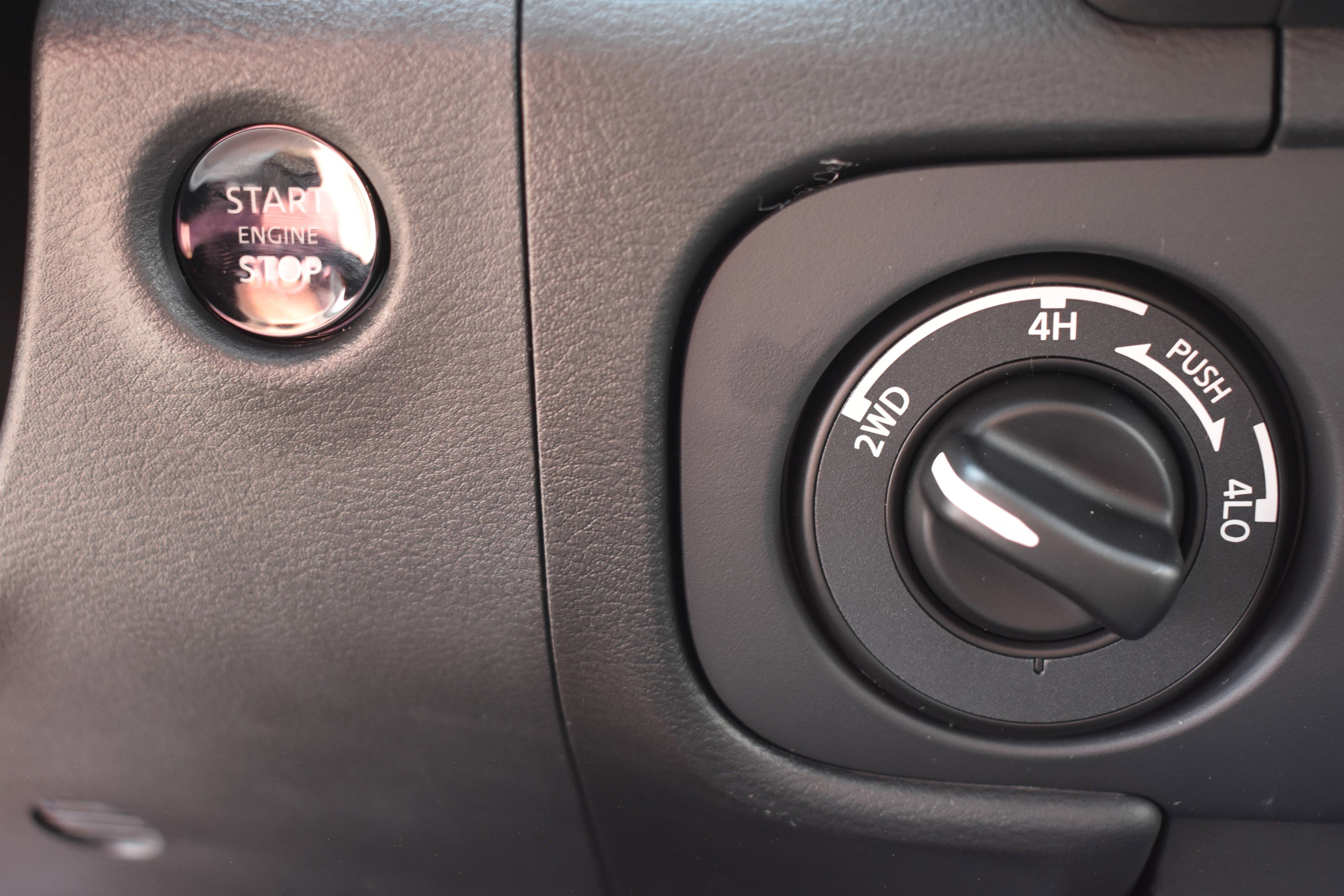 2026 Nissan Frontier SV Crew Cab photo 15