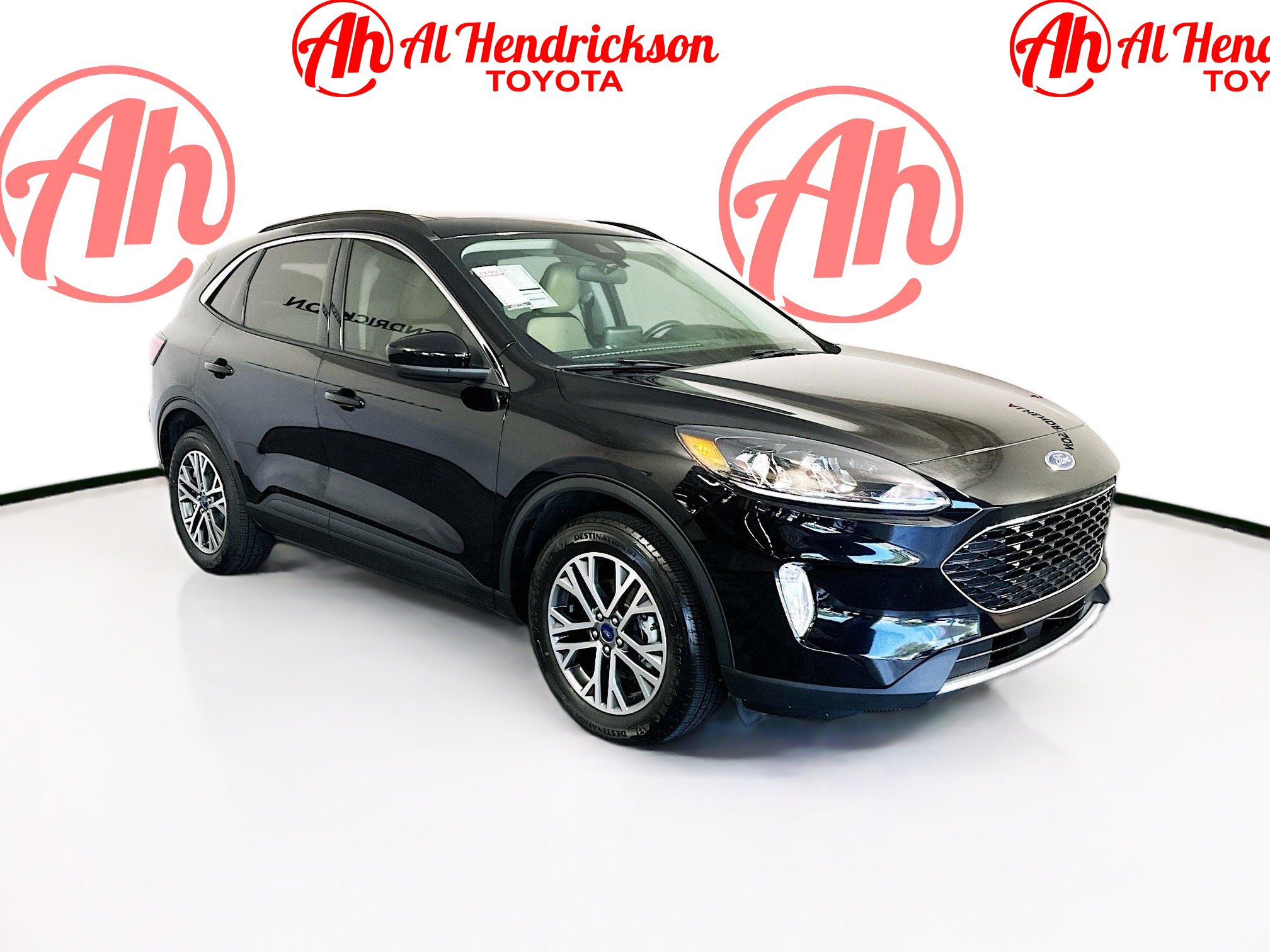 2022 Ford Escape SEL's photo