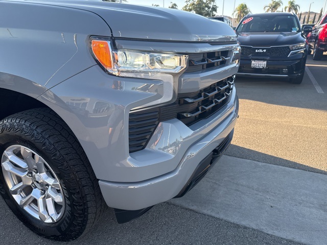 2025 Chevrolet Silverado 1500 RST photo 8