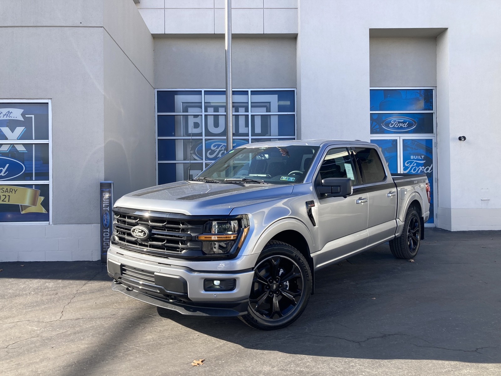 2025 Ford F-150 XLT's photo