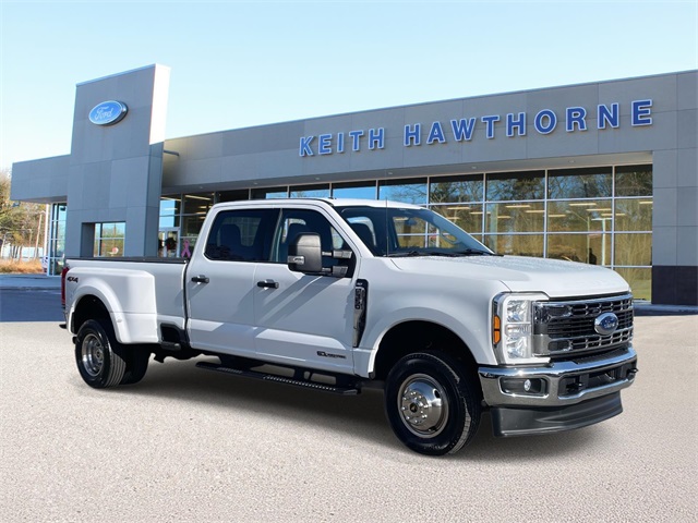 2024 Ford F-350 Super Duty XLT's photo