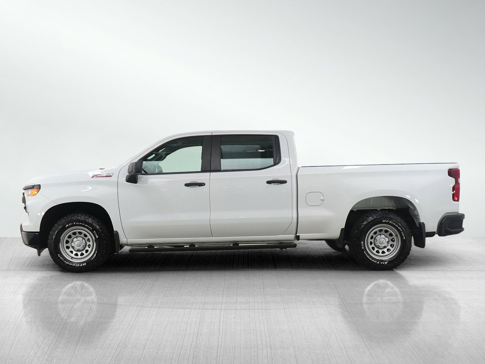 Used 2023 Chevrolet Silverado 1500 Work Truck with VIN 1GCUDAED5PZ304583 for sale in White Bear Lake, Minnesota