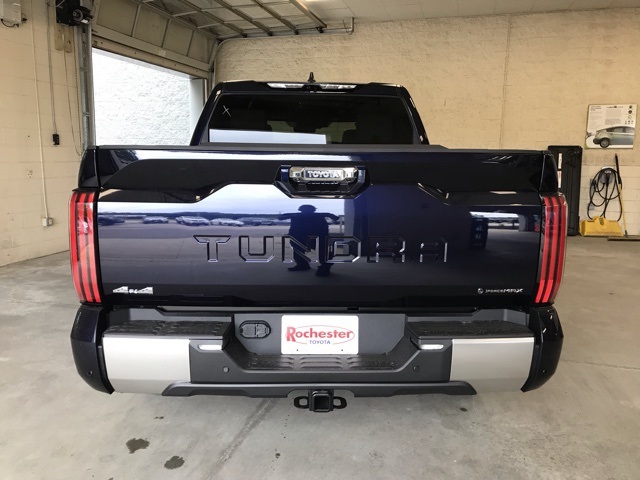 2025 Toyota Tundra Limited CrewMax photo 4