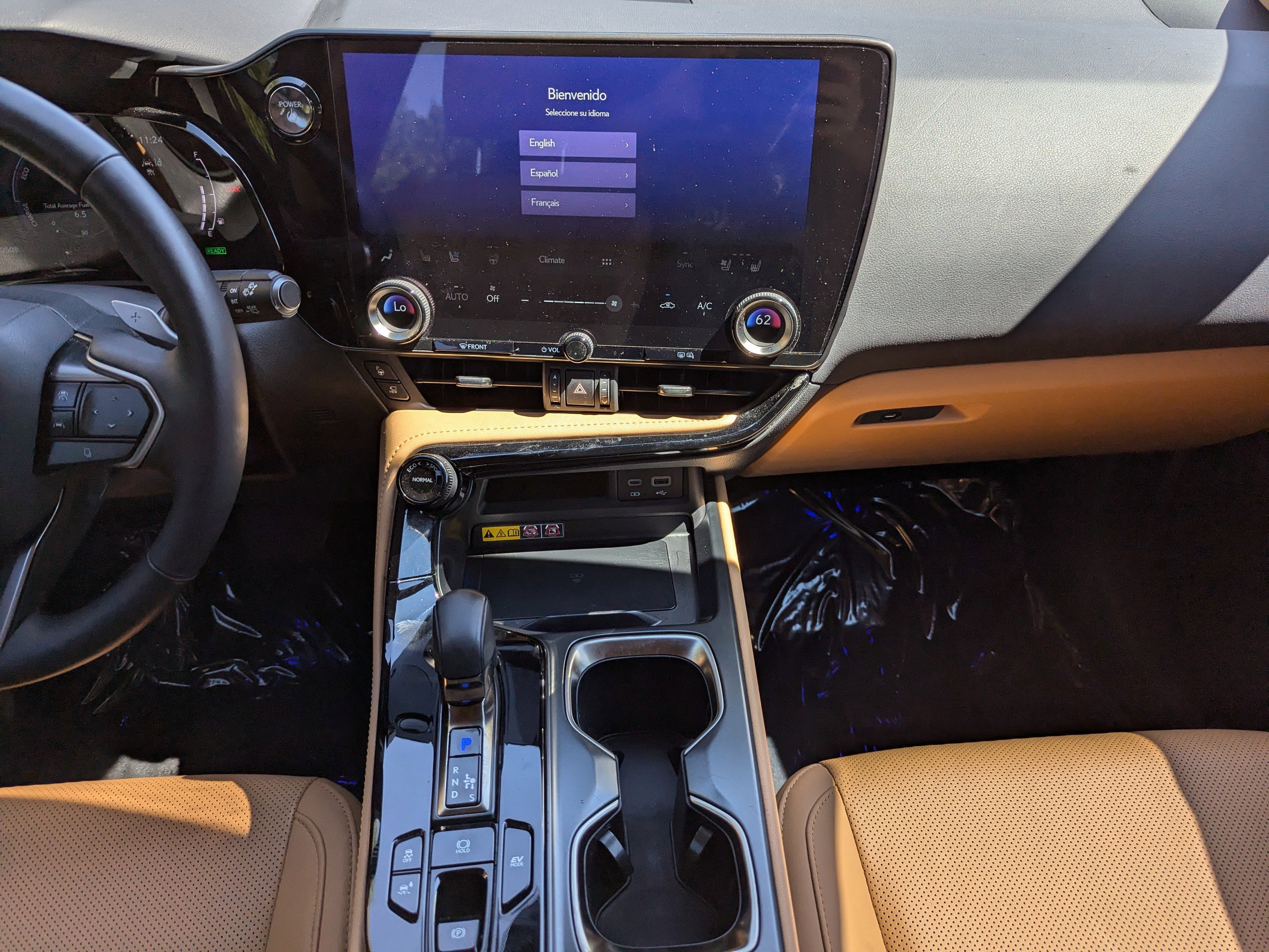 2025 Lexus NX 350h Luxury photo 17