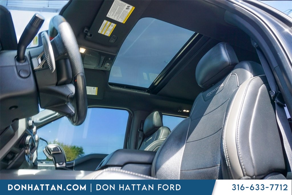 2017 Ford F-150 Raptor photo 19