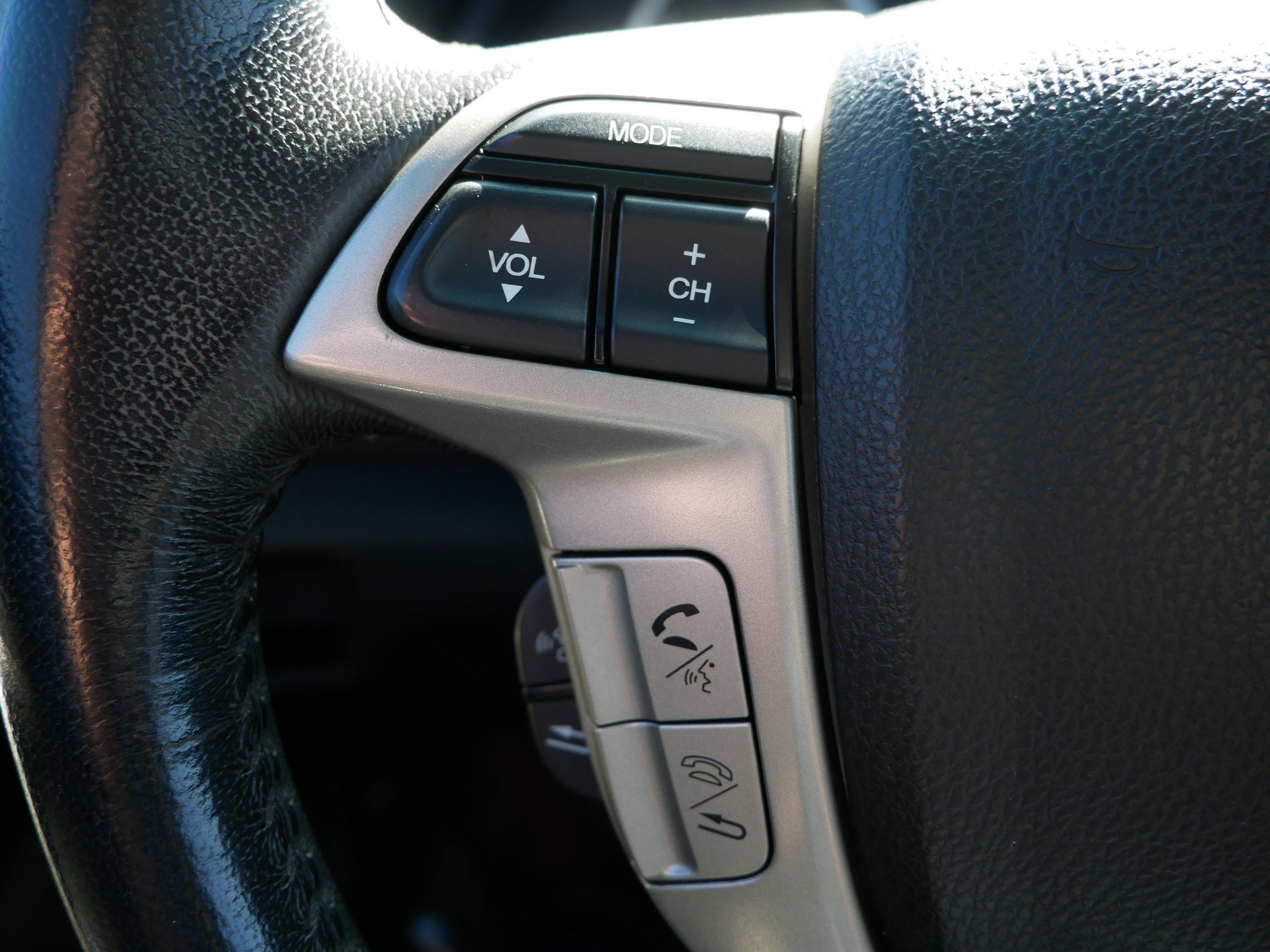 2012 Honda Accord EX-L photo 27