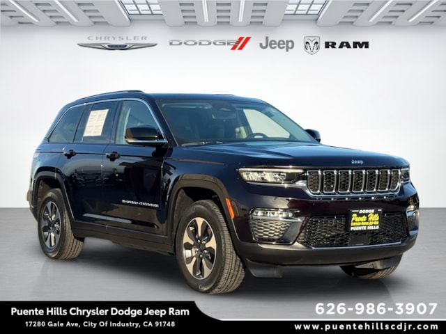 2022 Jeep Grand Cherokee 4xe's photo