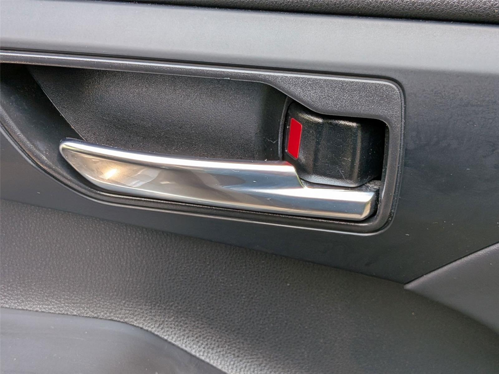 2022 Toyota Highlander XLE photo 33