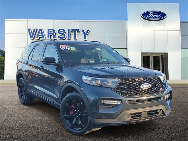 2023 Ford Explorer ST's photo