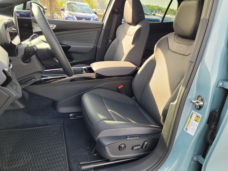 2025 Volkswagen ID.4 Pro S photo 4