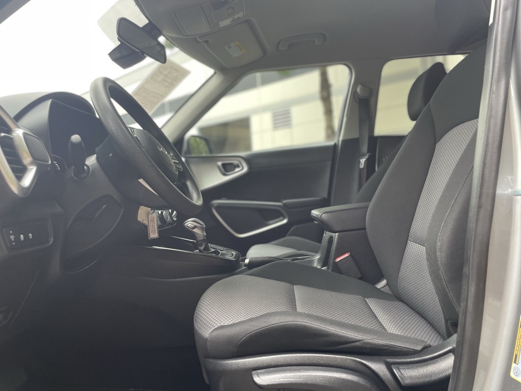 2023 Kia Soul LX photo 15