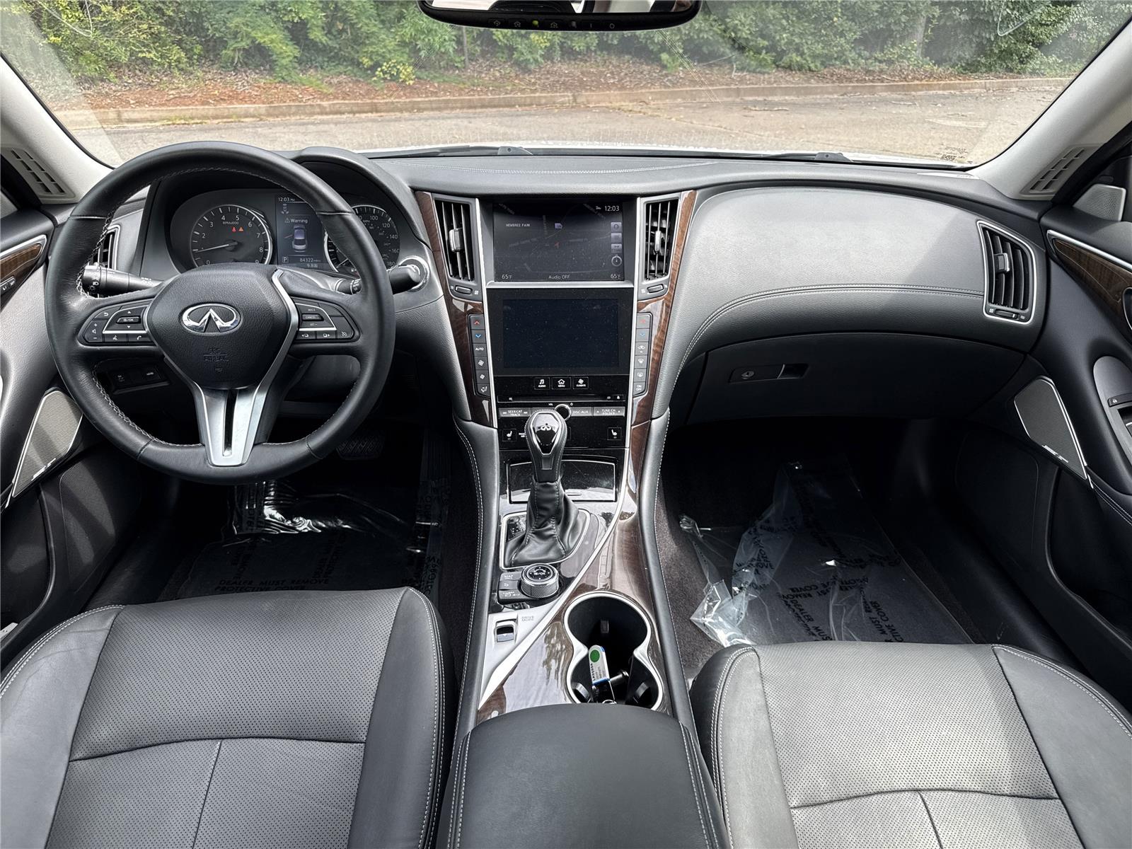 2018 Infiniti Q50 3.0t LUXE photo 10