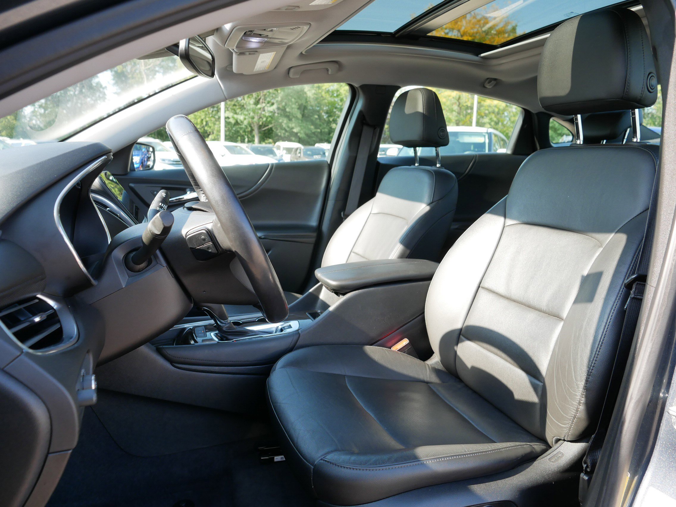 2019 Chevrolet Malibu Premier photo 31