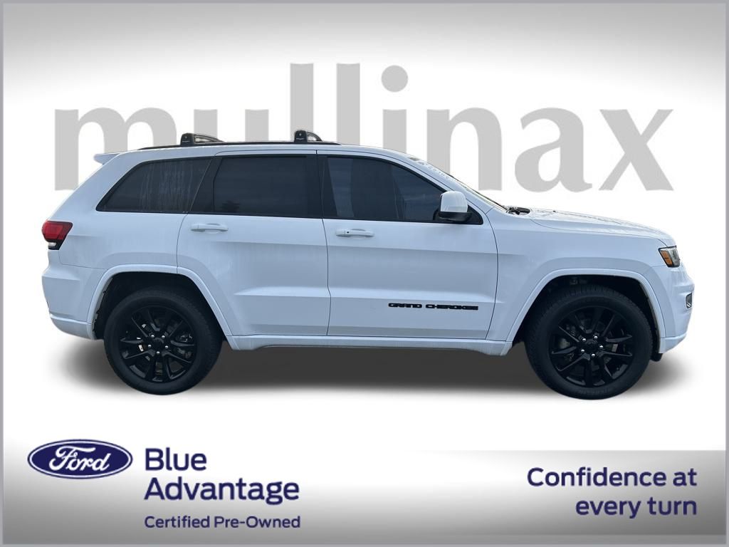 2019 Jeep Grand Cherokee Altitude photo 2