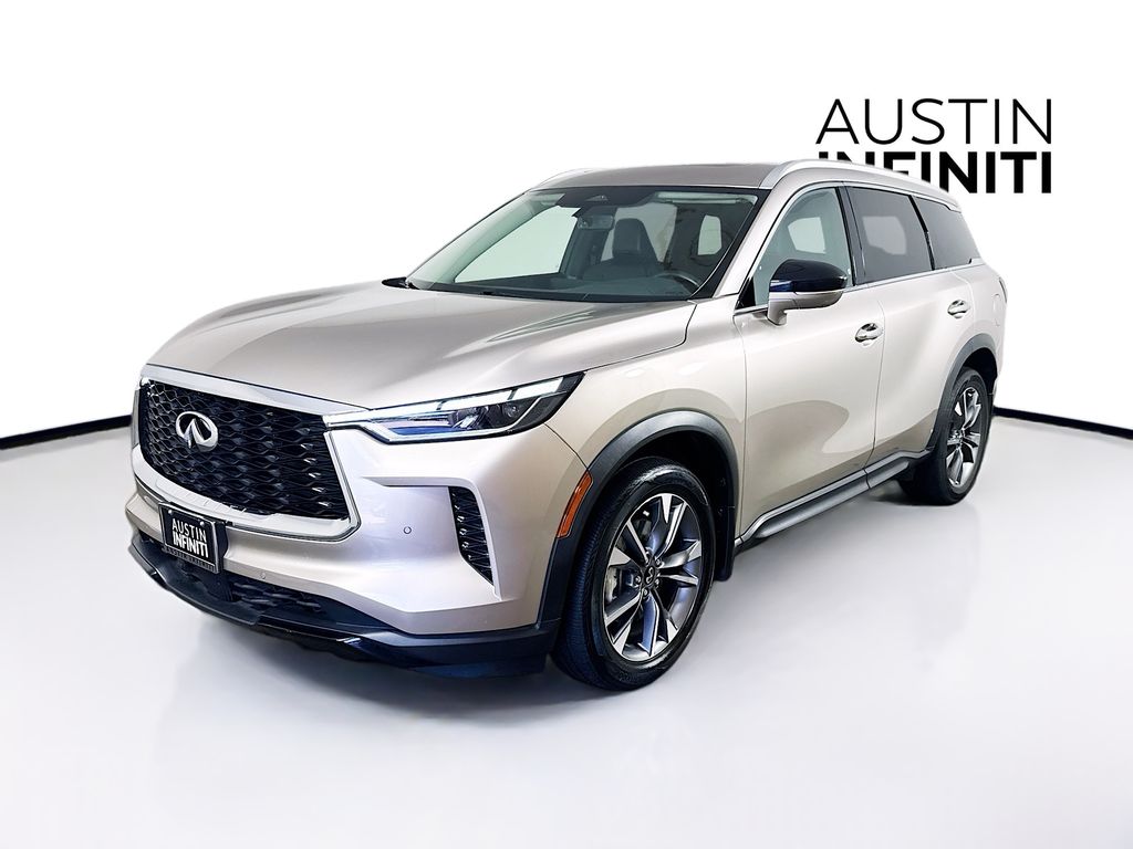 2023 Infiniti QX60 Luxe photo 3