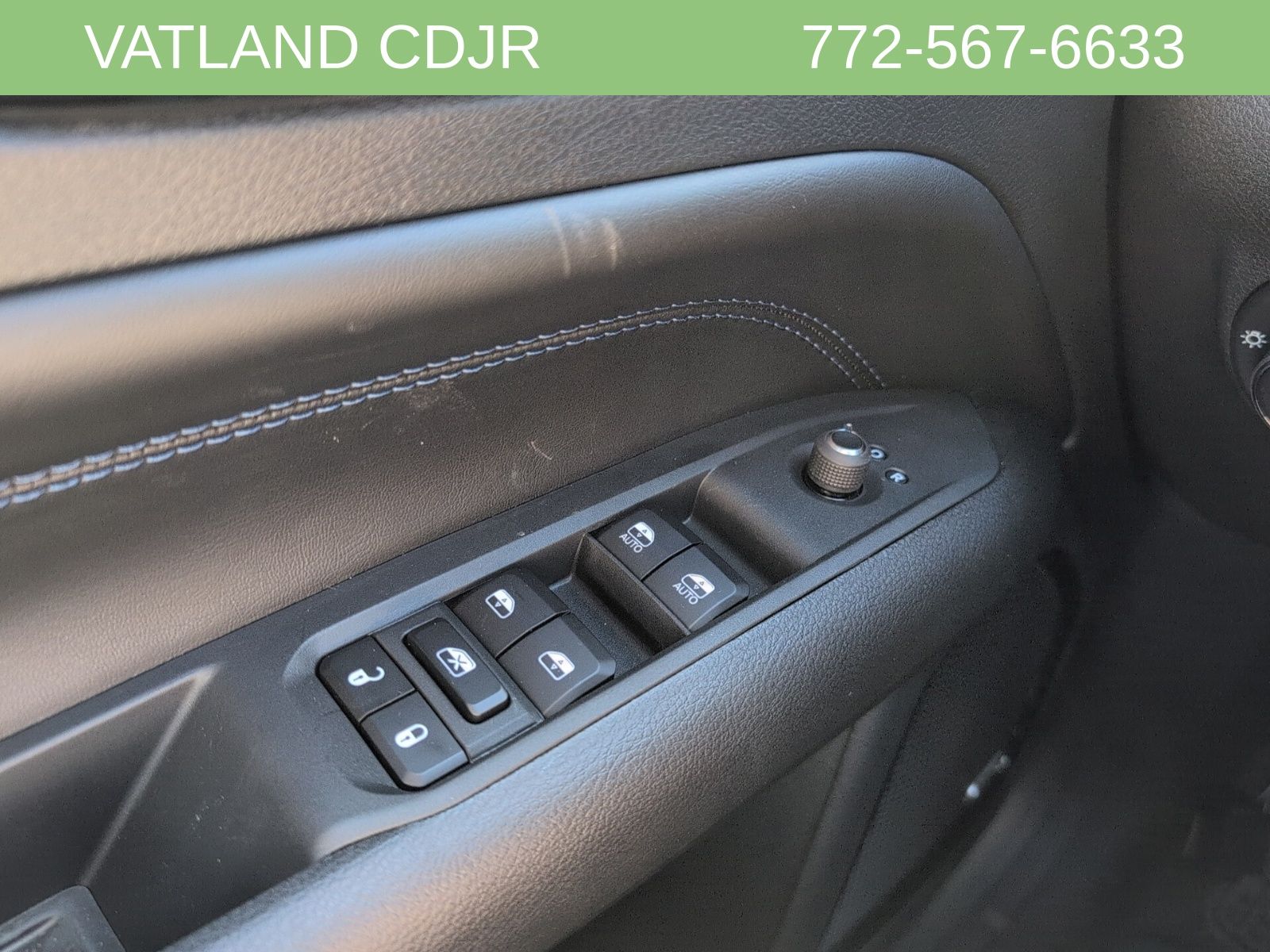 2025 Jeep Compass Latitude photo 10
