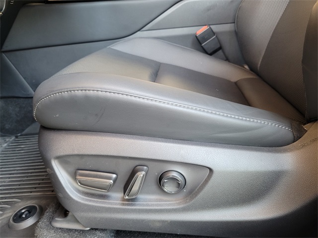 2025 Toyota Crown Platinum photo 20