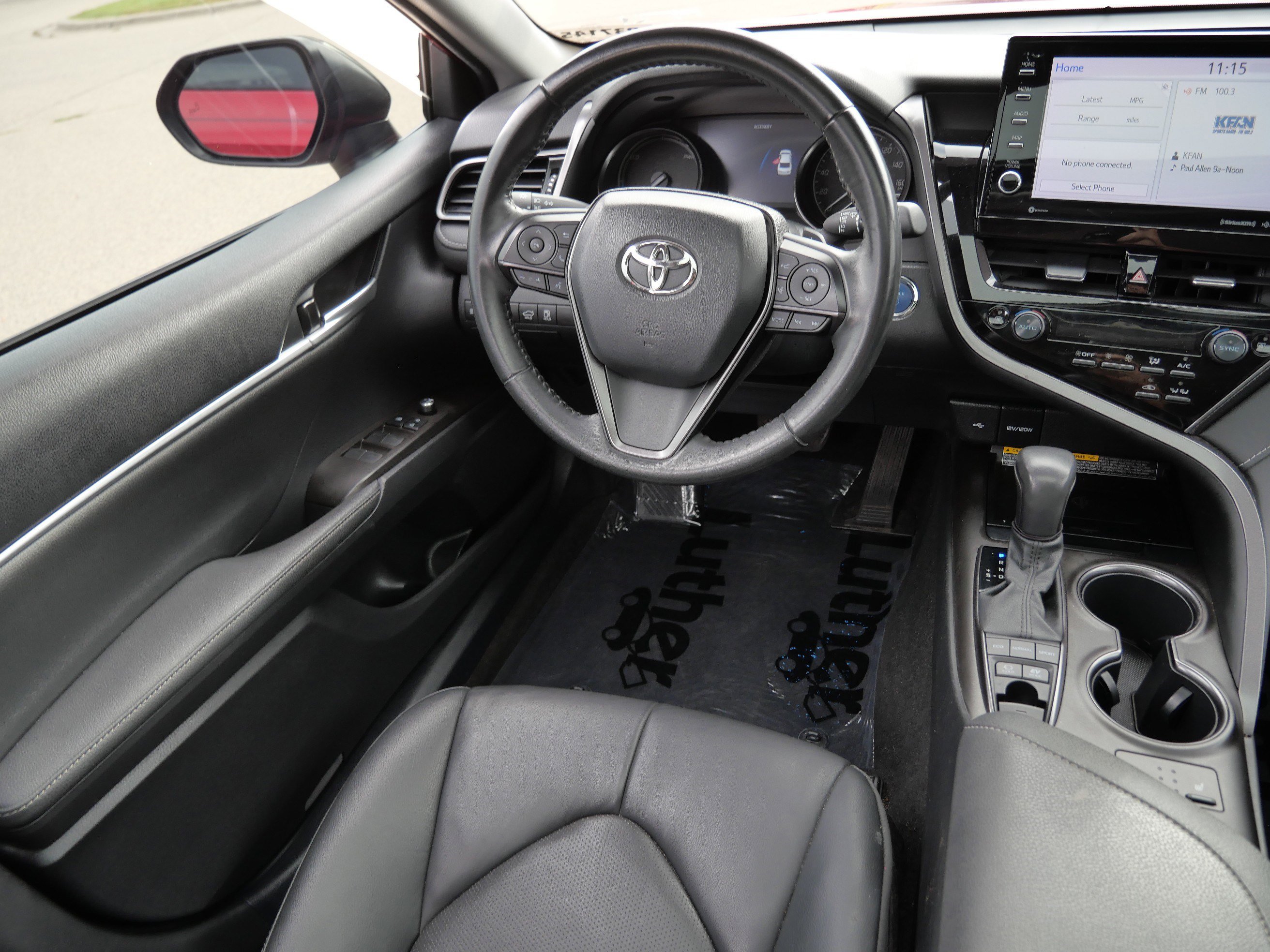 2021 Toyota Camry XSE photo 9
