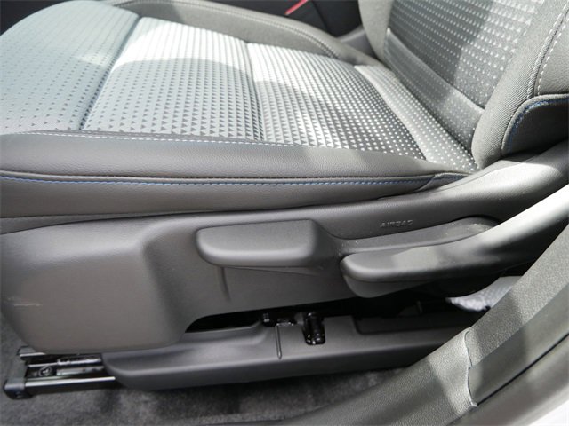 2025 Chevrolet Trax LT photo 12