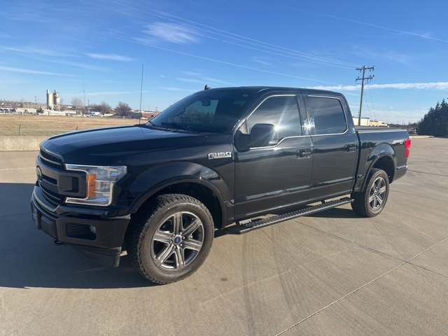 2020 Ford F-150 XLT's photo