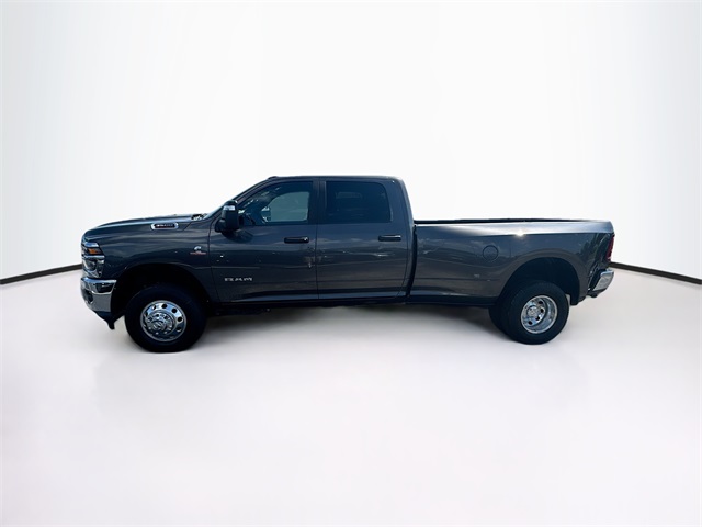 2025 Ram 3500 Big Horn photo 3