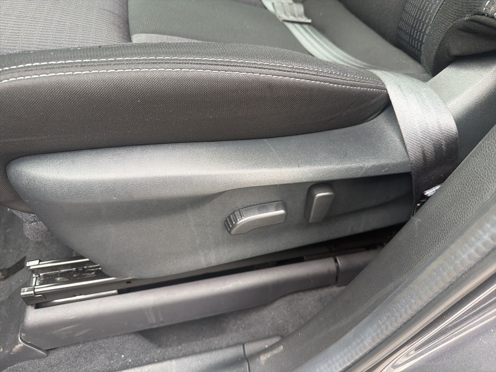 2024 Subaru Ascent Premium photo 12