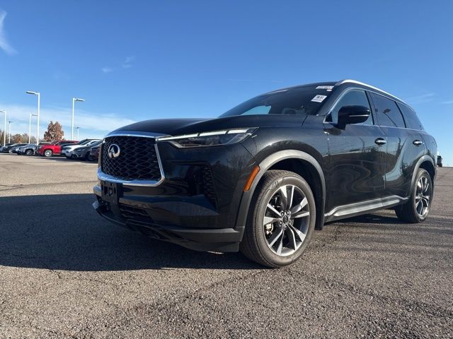 2023 INFINITI QX60 LUXE's photo