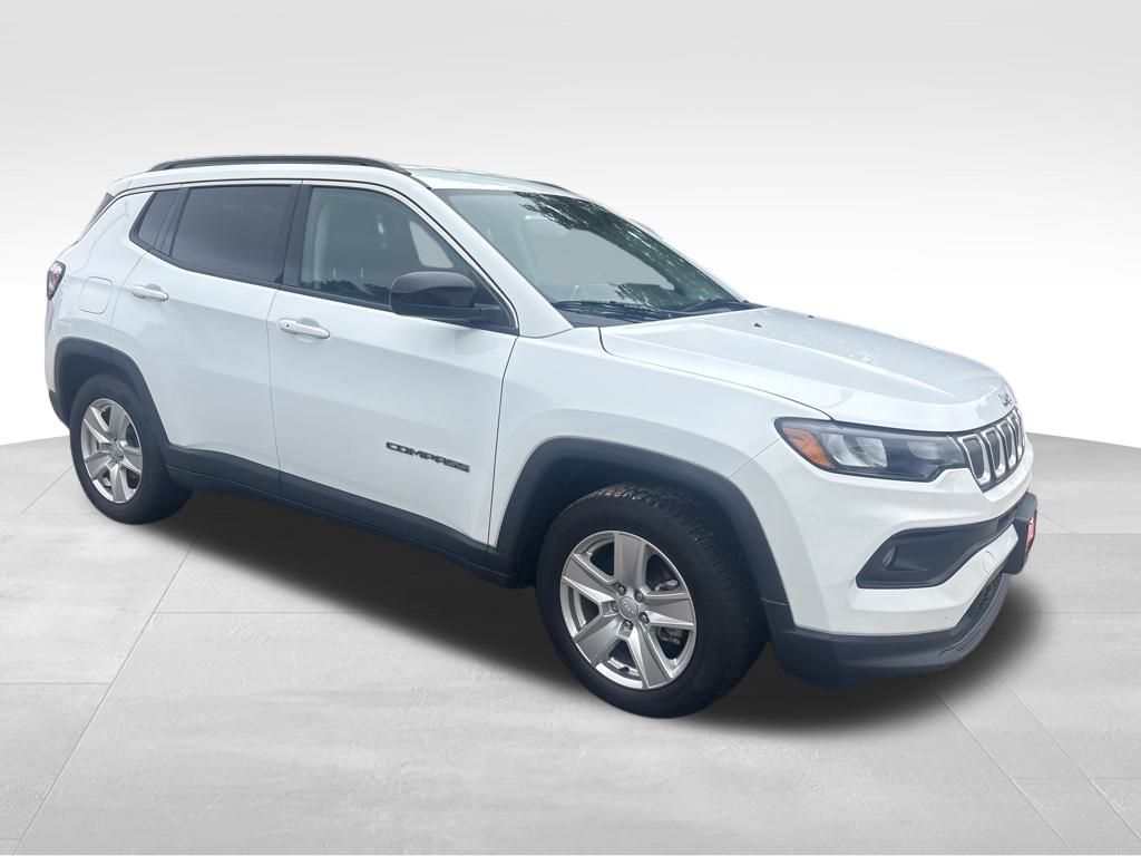2022 Jeep Compass Latitude photo 8