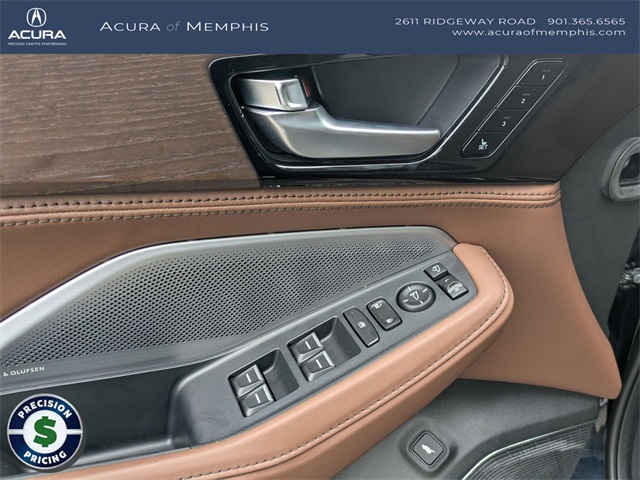 2025 Acura MDX SH-AWD Advance photo 20