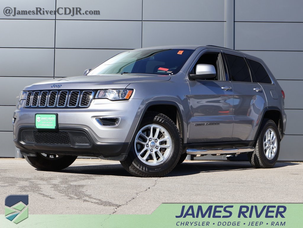 2019 Jeep Grand Cherokee Laredo's photo