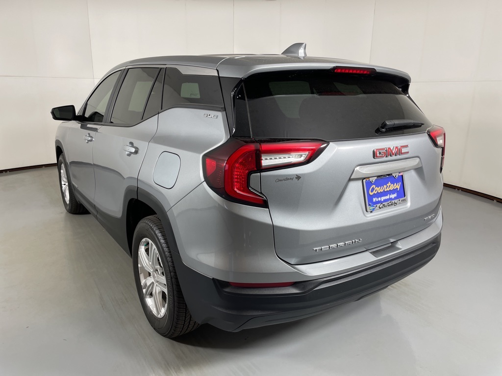 2024 Gmc Terrain SLE photo 4