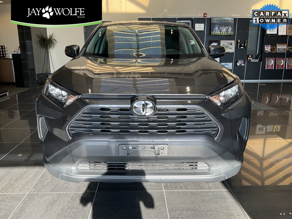 Used 2022 Toyota RAV4 LE with VIN 2T3G1RFV5NC318476 for sale in Kansas City