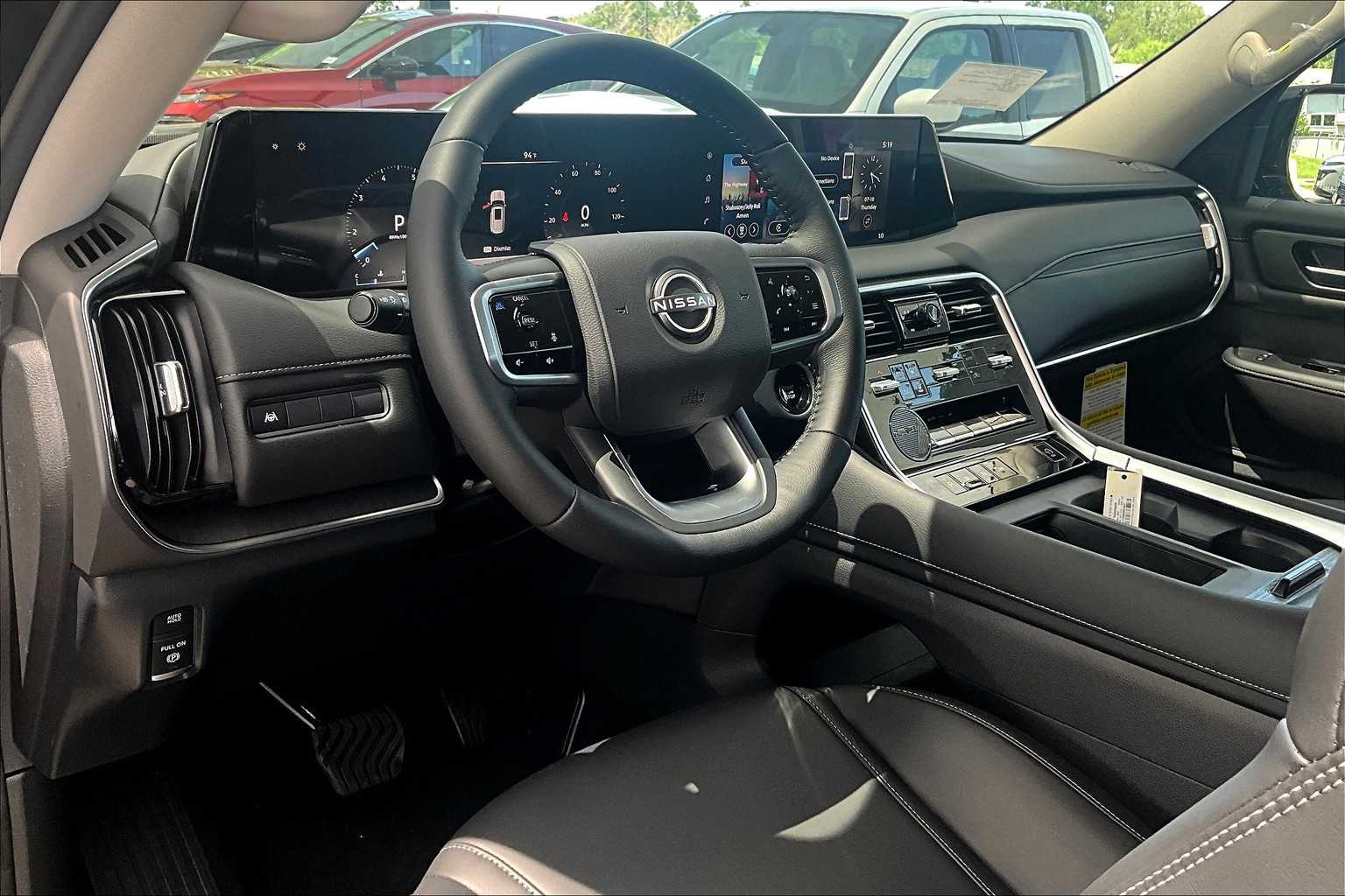 2025 Nissan Armada SV photo 10