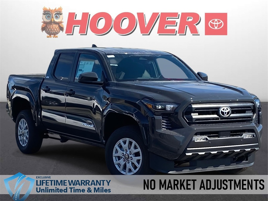 2025 Toyota Tacoma SR5's photo