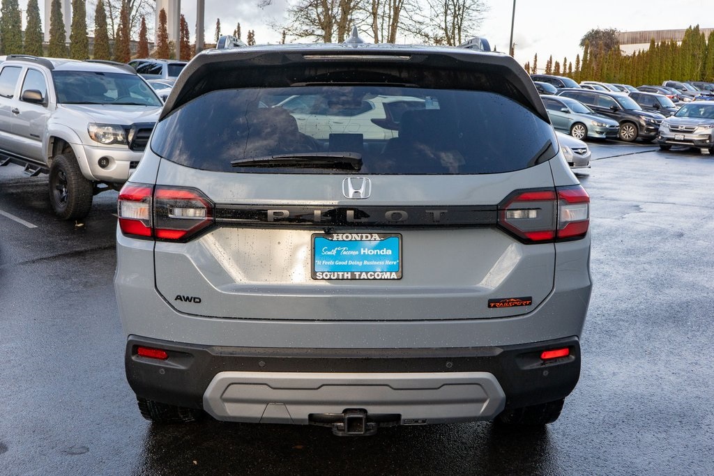 2025 Honda Pilot TrailSport photo 7