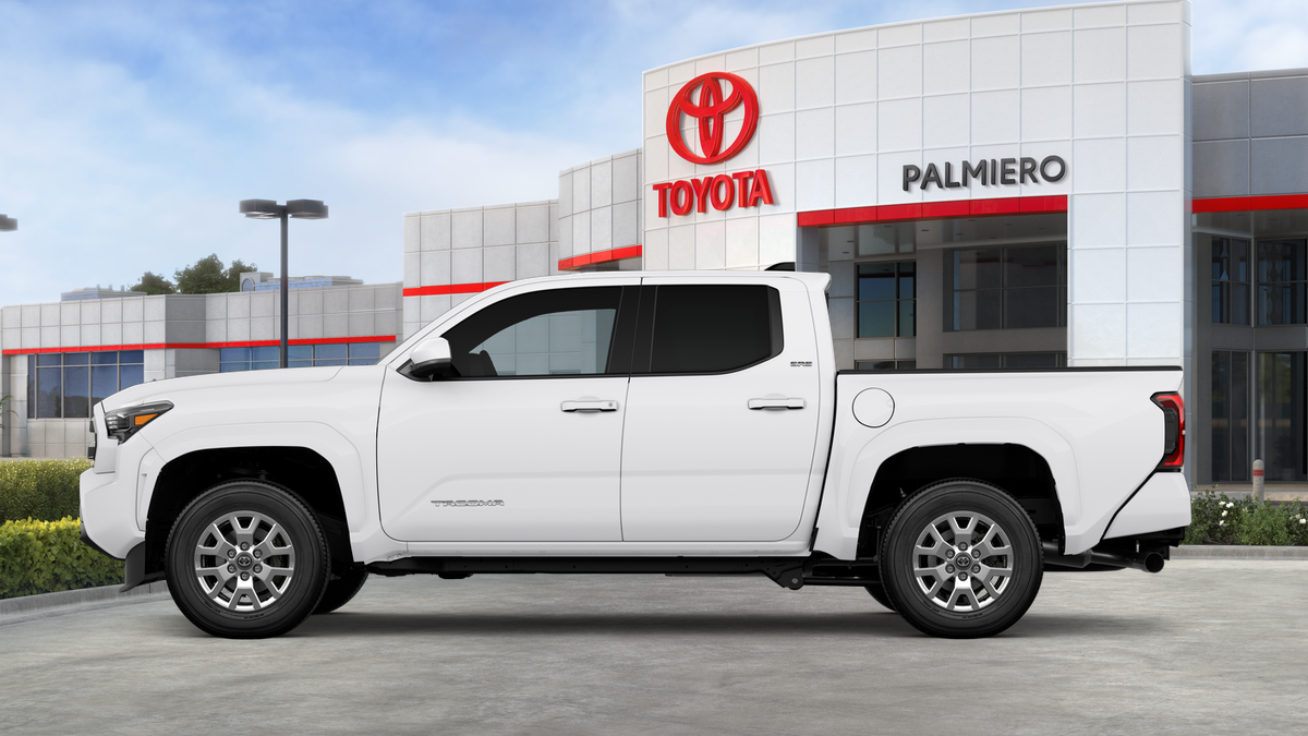 2026 Toyota Tacoma Double Cab 4x4 SR5 photo 4