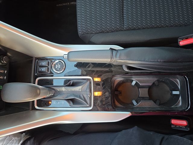 2025 Mitsubishi Eclipse Cross LE photo 17