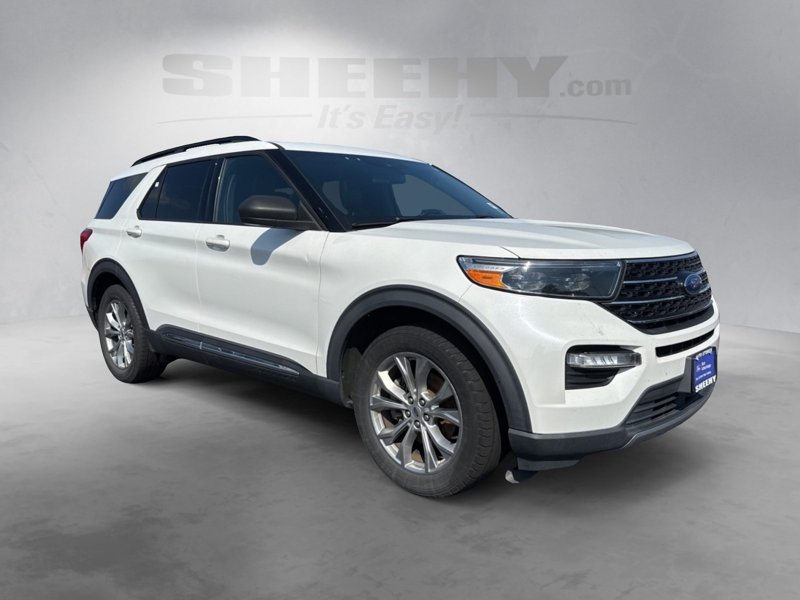 2020 Ford Explorer XLT photo 17